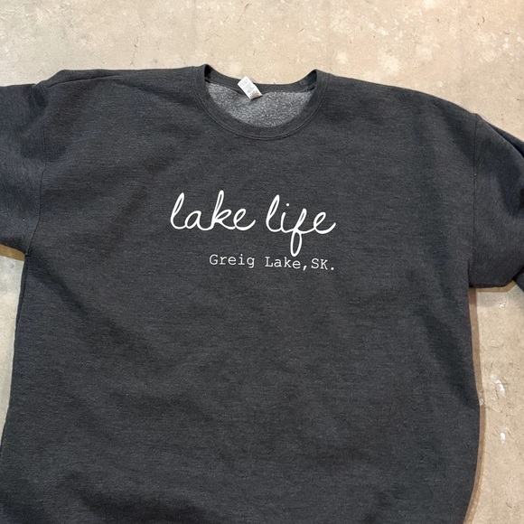 Greig Lake Crewneck - Picture 2 of 2